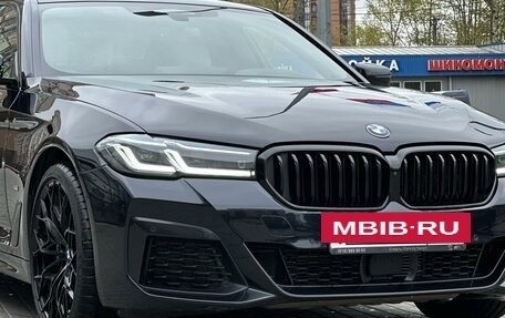 BMW 5 серия, 2021 год, 8 000 000 рублей, 3 фотография