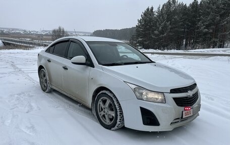 Chevrolet Cruze II, 2013 год, 700 000 рублей, 4 фотография