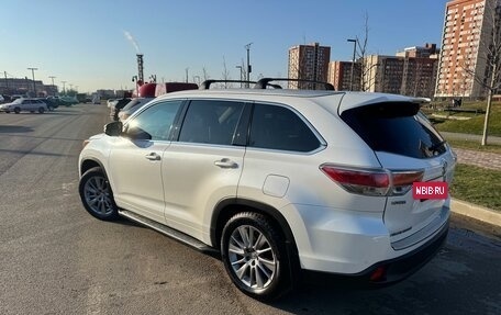 Toyota Highlander III, 2014 год, 3 100 000 рублей, 3 фотография