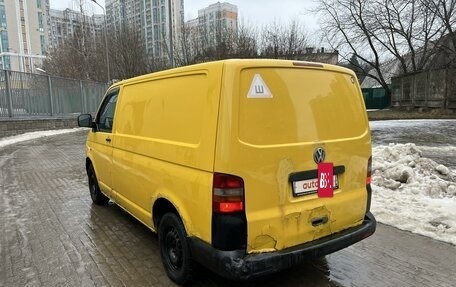 Volkswagen Transporter T5 рестайлинг, 2006 год, 695 000 рублей, 3 фотография