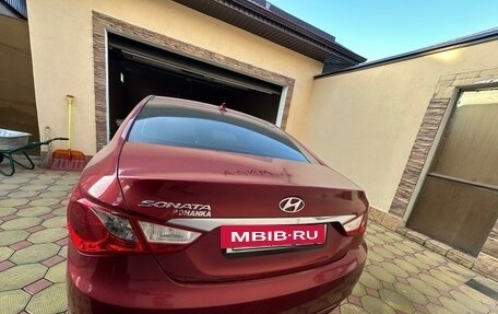 Hyundai Sonata VI, 2011 год, 1 500 000 рублей, 4 фотография