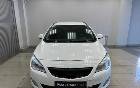 Opel Astra J, 2011 год, 595 000 рублей, 2 фотография