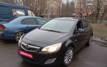 Opel Astra J, 2011 год, 760 000 рублей, 1 фотография