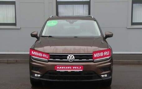 Volkswagen Tiguan II, 2020 год, 2 149 000 рублей, 2 фотография