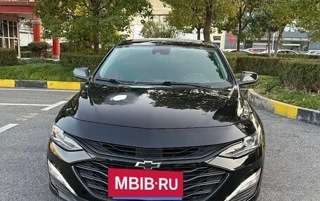 Chevrolet Malibu IX, 2021 год, 2 000 000 рублей, 2 фотография