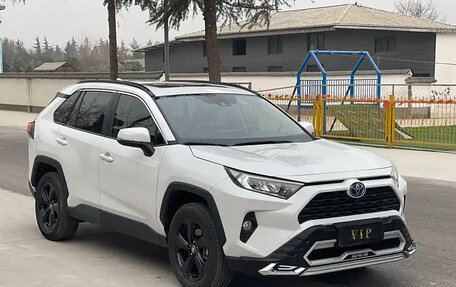 Toyota RAV4, 2022 год, 2 852 000 рублей, 3 фотография