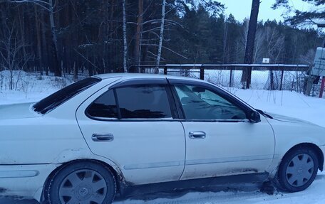 Nissan Sunny B15, 2000 год, 200 000 рублей, 2 фотография