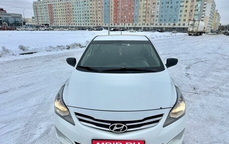 Hyundai Solaris II рестайлинг, 2015 год, 960 000 рублей, 4 фотография