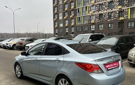 Hyundai Solaris II рестайлинг, 2011 год, 850 000 рублей, 8 фотография