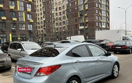 Hyundai Solaris II рестайлинг, 2011 год, 850 000 рублей, 6 фотография