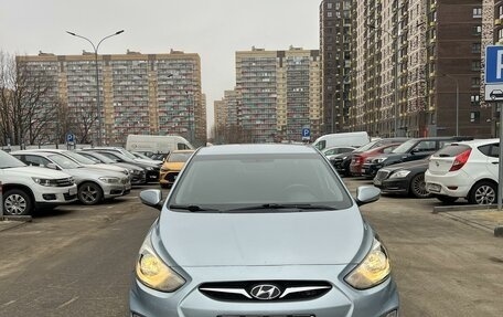 Hyundai Solaris II рестайлинг, 2011 год, 850 000 рублей, 3 фотография