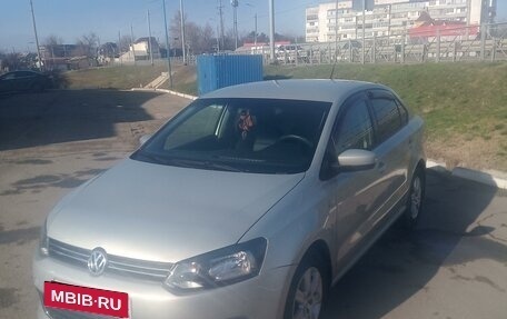 Volkswagen Polo VI (EU Market), 2012 год, 1 000 000 рублей, 14 фотография