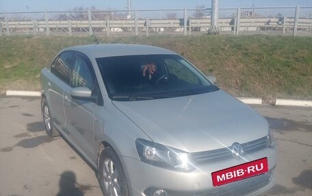 Volkswagen Polo VI (EU Market), 2012 год, 1 000 000 рублей, 16 фотография