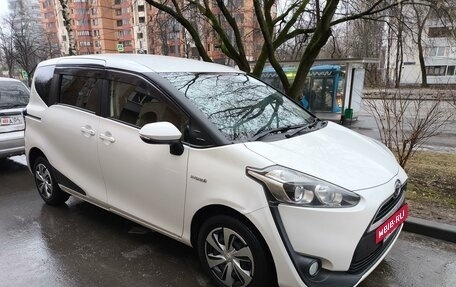 Toyota Sienta II, 2018 год, 1 695 000 рублей, 6 фотография