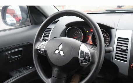 Mitsubishi Outlander III рестайлинг 3, 2012 год, 1 030 000 рублей, 8 фотография