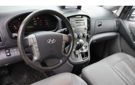 Hyundai Grand Starex Grand Starex I рестайлинг 2, 2015 год, 2 079 000 рублей, 6 фотография