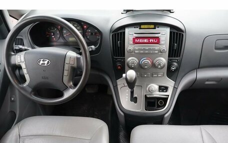 Hyundai Grand Starex Grand Starex I рестайлинг 2, 2015 год, 2 079 000 рублей, 10 фотография