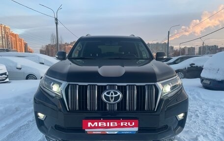 Toyota Land Cruiser Prado 150 рестайлинг 2, 2019 год, 5 450 000 рублей, 33 фотография