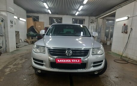 Volkswagen Touareg III, 2007 год, 1 570 000 рублей, 1 фотография