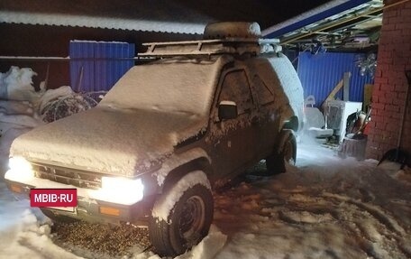 Nissan Terrano II рестайлинг, 1988 год, 400 000 рублей, 2 фотография