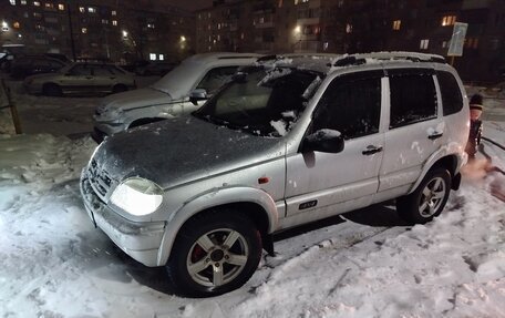 Chevrolet Niva I рестайлинг, 2004 год, 300 000 рублей, 5 фотография