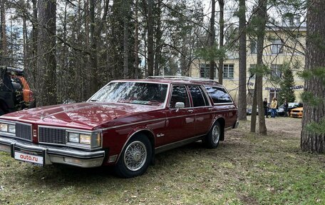 Oldsmobile Vista Cruiser III, 1977 год, 4 400 000 рублей, 4 фотография