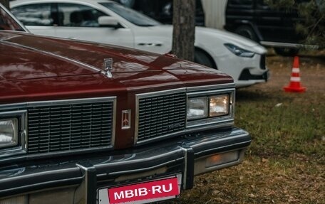 Oldsmobile Vista Cruiser III, 1977 год, 4 400 000 рублей, 3 фотография