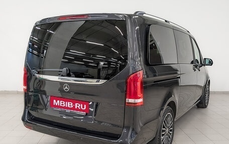 Mercedes-Benz V-Класс, 2019 год, 7 990 000 рублей, 5 фотография