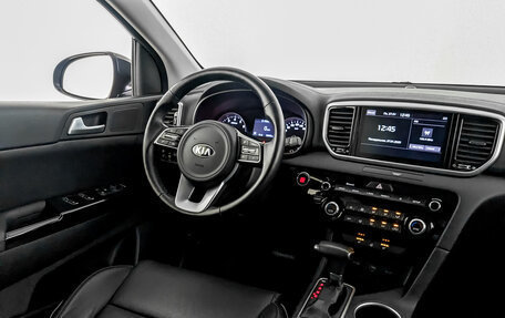 KIA Sportage IV рестайлинг, 2021 год, 3 300 000 рублей, 28 фотография