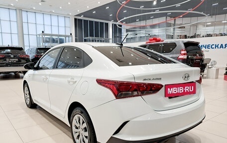 Hyundai Solaris II рестайлинг, 2021 год, 1 590 000 рублей, 11 фотография