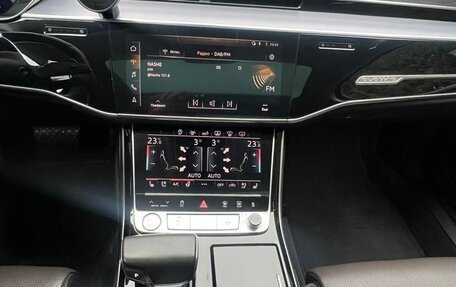 Audi A8, 2018 год, 6 300 000 рублей, 16 фотография