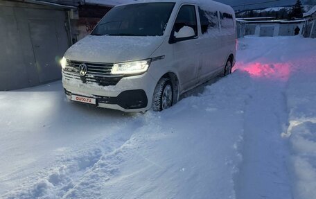 Volkswagen Caravelle T6 рестайлинг, 2020 год, 5 350 000 рублей, 8 фотография