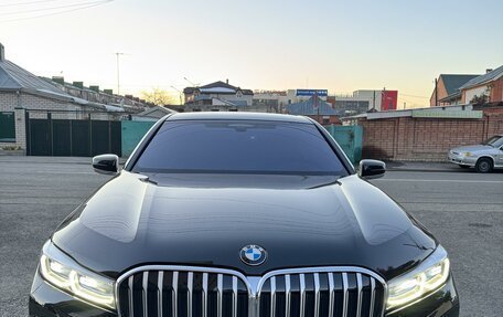 BMW 7 серия, 2019 год, 7 600 000 рублей, 2 фотография