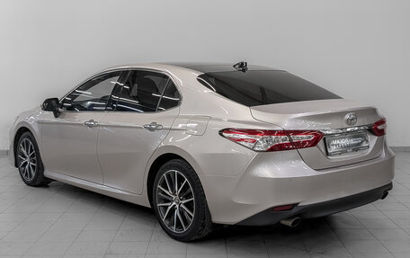 Toyota Camry, 2022 год, 3 790 000 рублей, 7 фотография