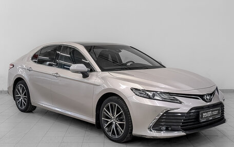 Toyota Camry, 2022 год, 3 790 000 рублей, 3 фотография