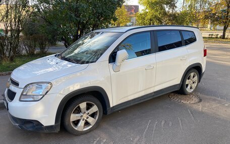 Chevrolet Orlando I, 2013 год, 1 240 000 рублей, 2 фотография