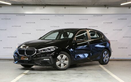 BMW 1 серия, 2020 год, 2 490 000 рублей, 3 фотография