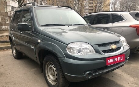 Chevrolet Niva I рестайлинг, 2011 год, 670 000 рублей, 1 фотография