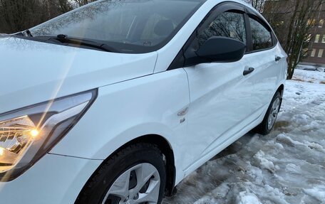 Hyundai Solaris II рестайлинг, 2014 год, 765 000 рублей, 2 фотография