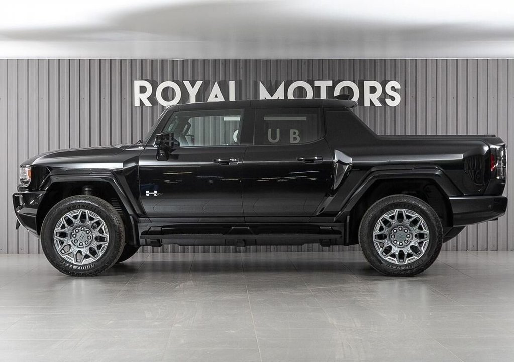 GMC Hummer EV, 2023 год, 17 850 000 рублей, 3 фотография