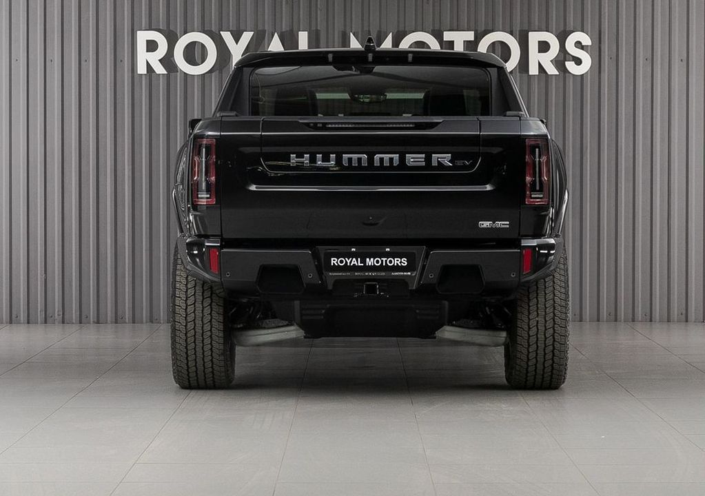 GMC Hummer EV, 2023 год, 17 850 000 рублей, 4 фотография