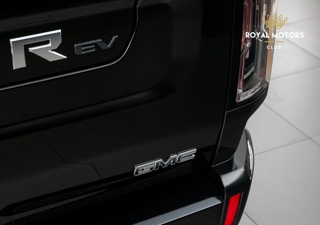 GMC Hummer EV, 2023 год, 17 850 000 рублей, 8 фотография