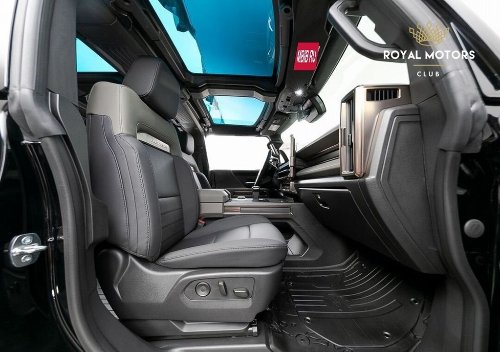 GMC Hummer EV, 2023 год, 17 850 000 рублей, 11 фотография