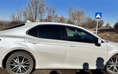 Toyota Camry, 2021 год, 3 100 000 рублей, 4 фотография