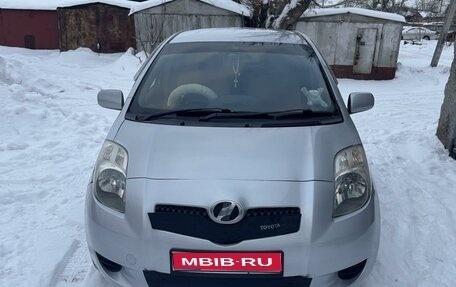 Toyota Vitz, 2005 год, 600 000 рублей, 1 фотография