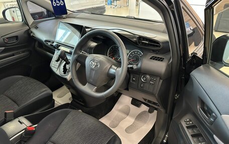 Toyota Wish II, 2011 год, 1 699 999 рублей, 10 фотография