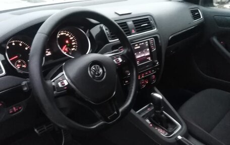 Volkswagen Jetta VI, 2018 год, 1 400 000 рублей, 7 фотография