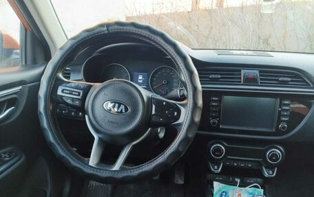 KIA Rio IV, 2017 год, 1 290 000 рублей, 10 фотография