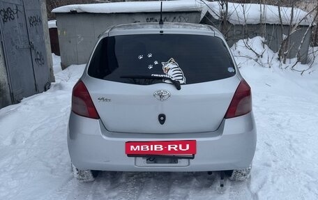 Toyota Vitz, 2005 год, 600 000 рублей, 4 фотография