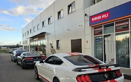 Ford Mustang VI рестайлинг, 2019 год, 3 100 000 рублей, 8 фотография